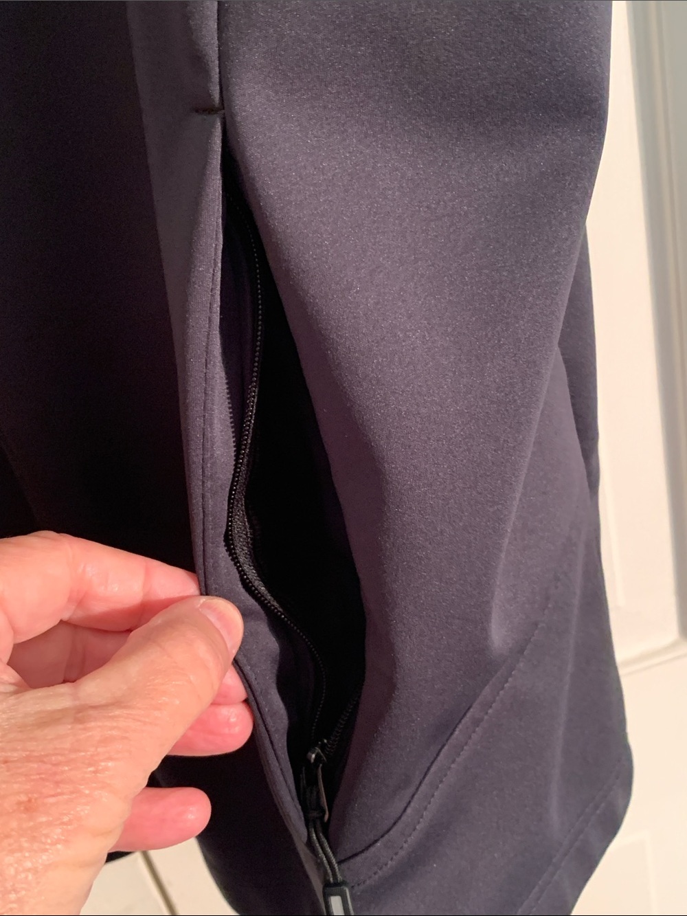 Core 365 Black Quarter Zip Vest EUC - Picture 5 of 6